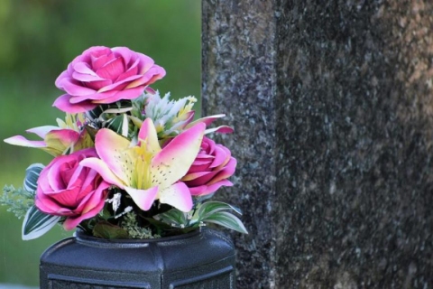 Galeria dla Warsztaty florystyczne: Kompozycje funeralne na Wszystkich Świętych